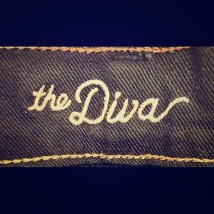 The Diva jeans in black by Old Navy